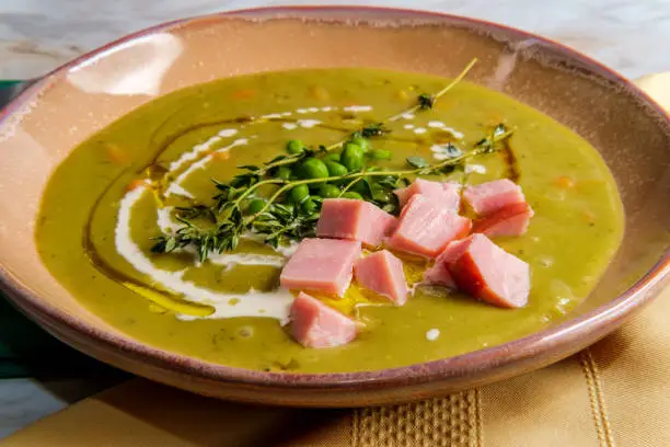 NEW Pea And Ham Soup Protein 16G Carbs 14.4 Cal 190